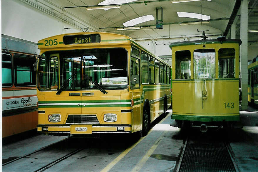 (046'629) - TN Neuchtel - Nr. 205/NE 84'205 - FBW/Hess am 18. Mai 2001 in Neuchtel, Dpt