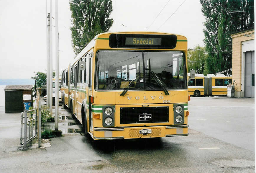 (047'236) - TN Neuchtel - Nr. 231/NE 84'231 - Volvo/Van Hool am 16. Juni 2001 in Neuchtel, Dpt