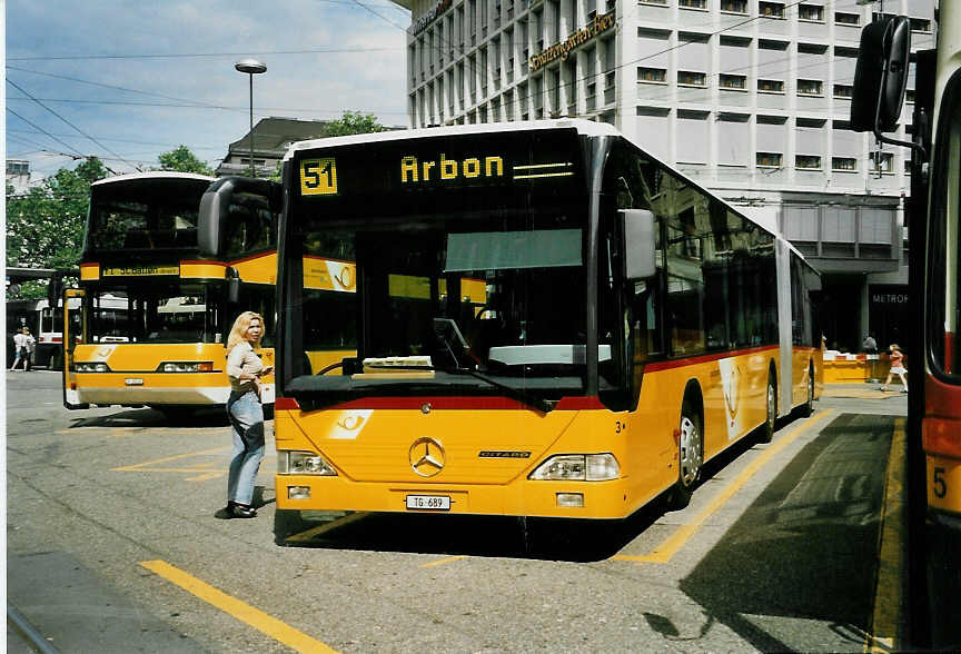 (047'729) - Cars Alpin Neff, Arbon - Nr. 3/TG 689 - Mercedes am 10. Juli 2001 beim Bahnhof St. Gallen