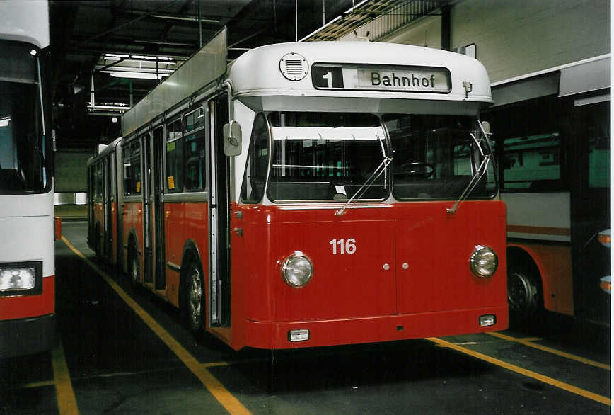 (048'527) - WV Winterthur - Nr. 116 - Berna/SWS-R&J Gelenktrolleybus am 18. Juli 2001 in Winterthur, Depot Grzefeld