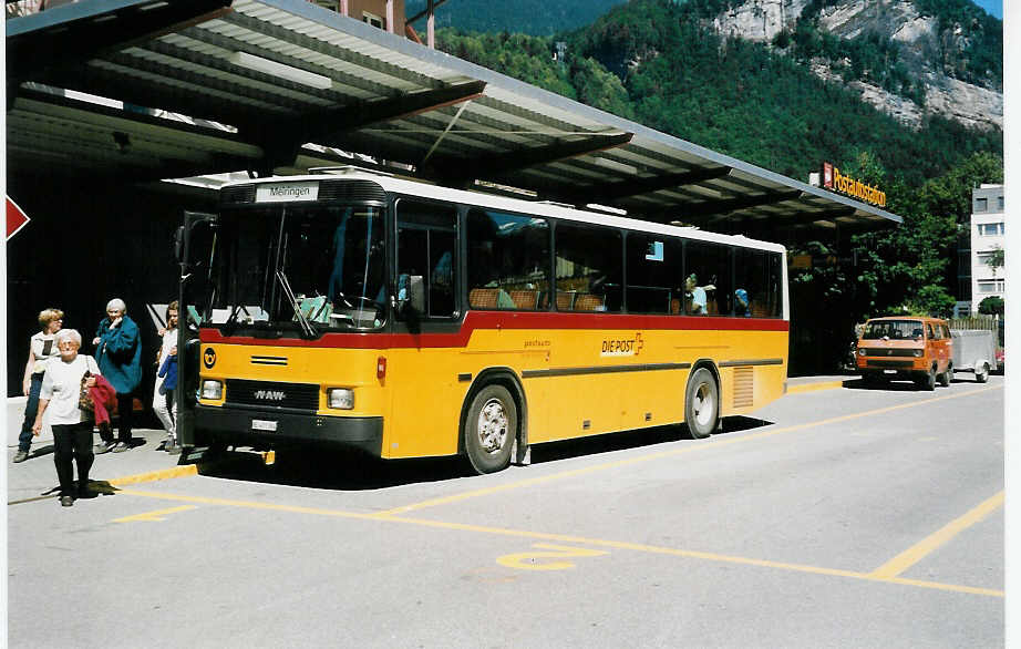 (048'703) - AVG Meiringen - Nr. 64/BE 401'364 - NAW/Hess (ex P 24'449) am 21. Juli 2001 in Meiringen, Postautostation