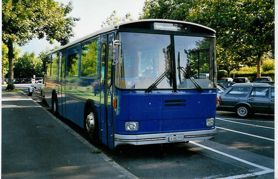 (048'705) - Wyss, Ballwil - LU 182'277 - Saurer/Hess am 21. Juli 2001 in Thun, Lachen