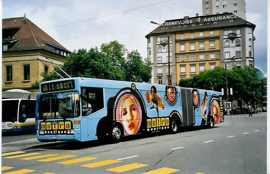 (048'913) - TC La Chaux-de-Fonds - Nr. 181/NE 91'281 - Mercedes am 7. August 2001 beim Bahnhof La Chaux-de-Fonds