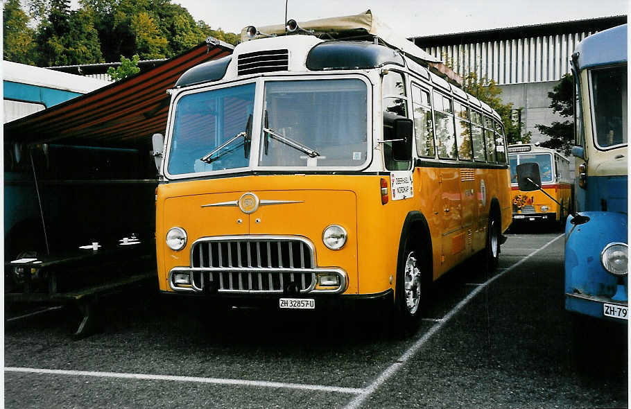 (049'117) - Volkart, Schleinikon - ZH 32'857 U - FBW/Lauber (ex Klarer, Wallisellen; ex P 24'070) am 18. August 2001 in Burgdorf, AMP