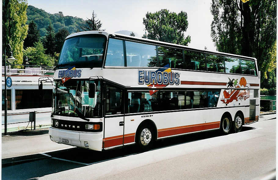 (049'236) - Knecht, Windisch - Nr. 73/AG 8289 - Setra am 24. August 2001 bei der Schifflndte Thun