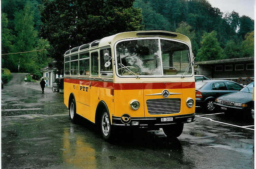 (049'818) - Schmid, Thrishaus - Nr. 9/BE 26'105 - Saurer/R&J (ex Geiger, Adelboden Nr. 9) am 23. September 2001 in Burgdorf, Marktplatz