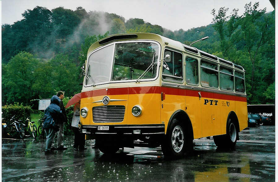 (049'819) - Schmid, Thrishaus - Nr. 9/BE 26'105 - Saurer/R&J (ex Geiger, Adelboden Nr. 9) am 23. September 2001 in Burgdorf, Marktplatz