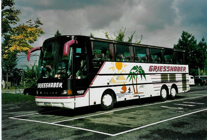 (049'834) - Aus Deutschland: Griesshaber, Tennenbronn - RW-TH 100 - Setra am 25. September 2001 in Thun, Seestrasse