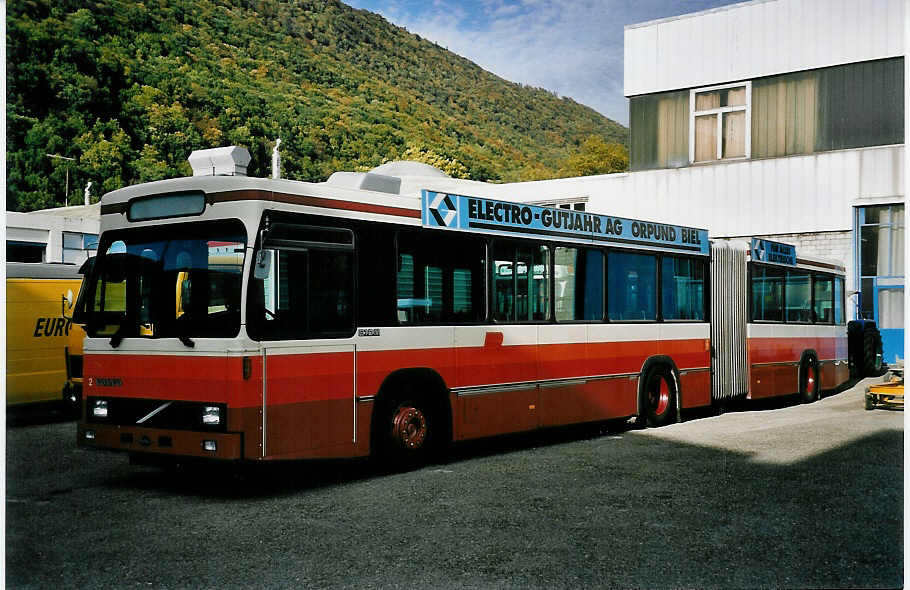 (050'003) - ABM Meinisberg - Nr. 2 - Volvo/R&J am 1. Oktober 2001 in Biel, BTR