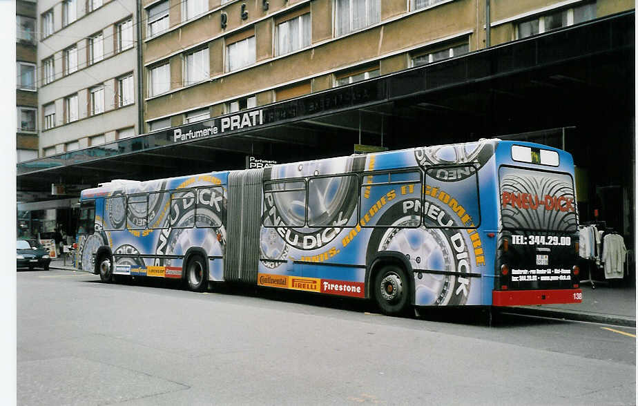 (050'506) - VB Biel - Nr. 138/BE 395'138 - Volvo/R&J am 19. Oktober 2001 beim Bahnhof Biel