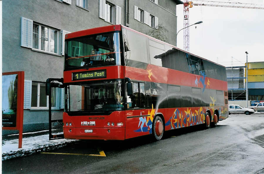 (051'023) - SBC Chur - Nr. 50/GR 155'850 - Neoplan am 27. Dezember 2001 in Chur, Post 1