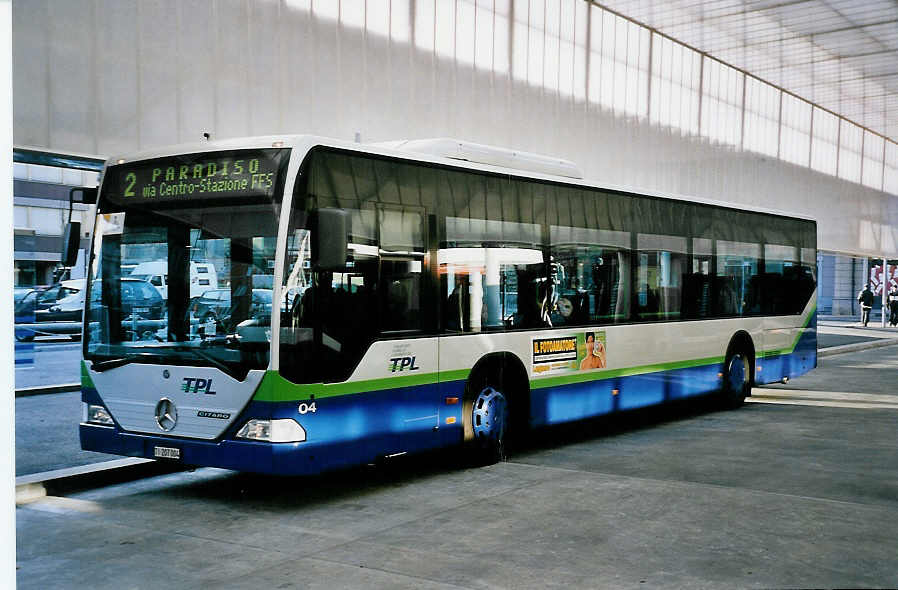 (051'235) - TPL Lugano - Nr. 4/TI 207'004 - Mercedes am 1. Januar 2002 in Lugano, Centro