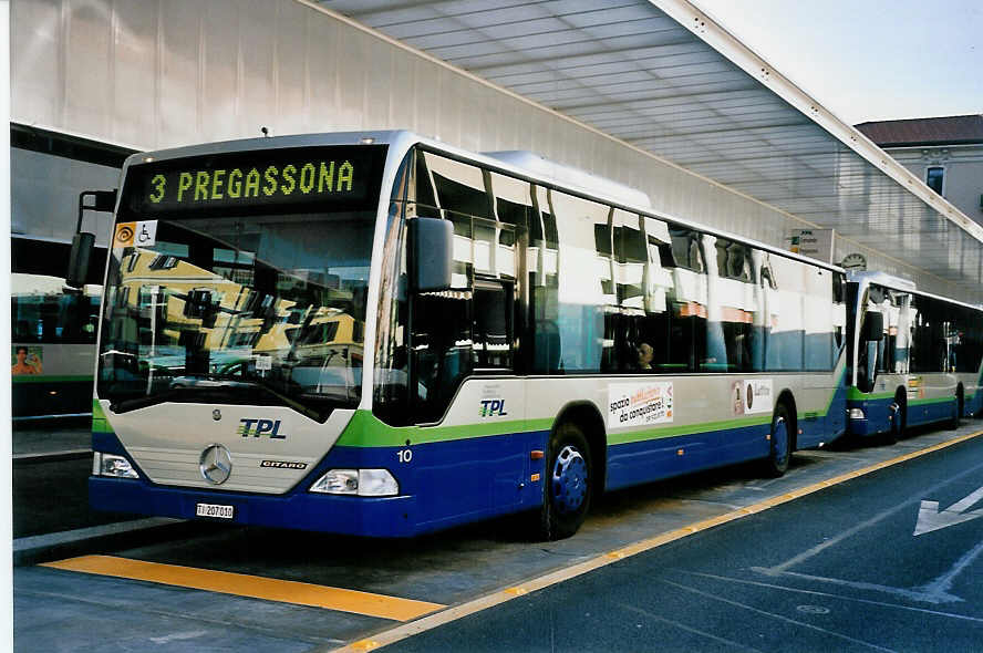 (051'237) - TPL Lugano - Nr. 10/TI 207'010 - Mercedes am 1. Januar 2002 in Lugano, Centro