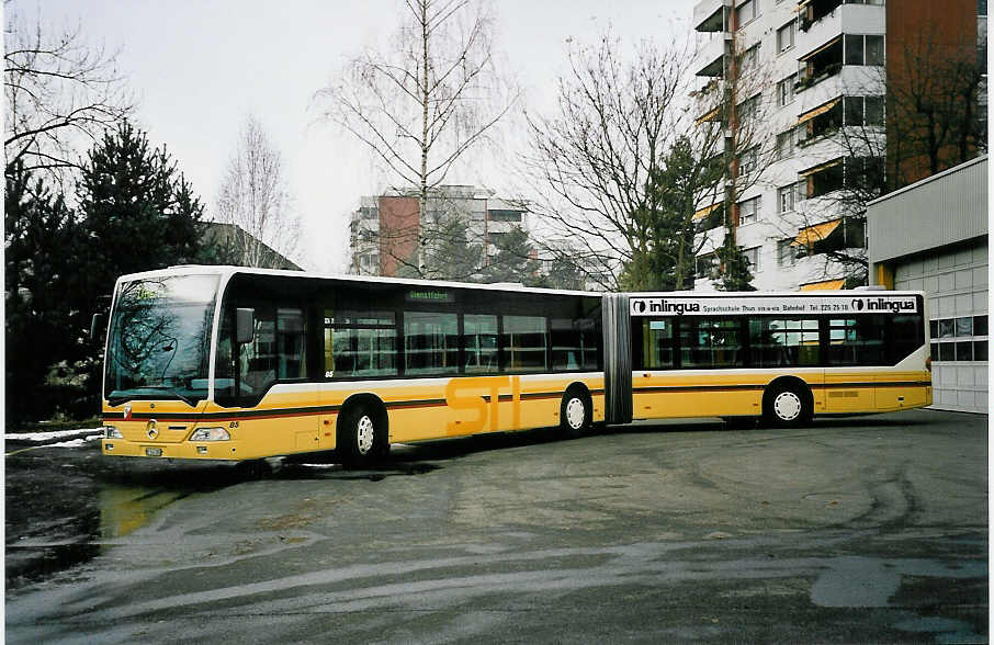 (051'613) - STI Thun - Nr. 85/BE 543'385 - Mercedes am 19. Januar 2002 in Thun, Garage