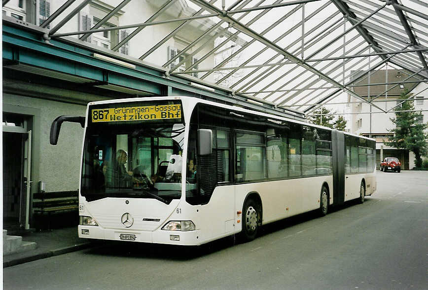 (052'515) - VZO Grningen - Nr. 61/ZH 691'894 - Mercedes am 23. Mrz 2002 in Grningen, Garage