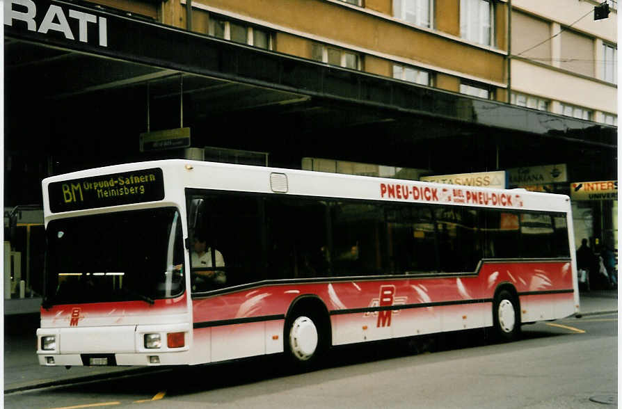 (052'637) - ABM Meinisberg - Nr. 1/BE 133'371 - MAN am 30. Mrz 2002 beim Bahnhof Biel