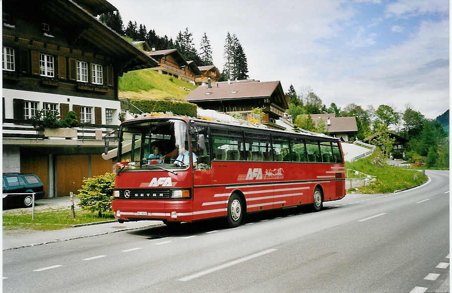 (053'525) - AFA Adelboden - Nr. 9/BE 26'709 - Setra am 26. Mai 2002 in Adelboden, Margeli