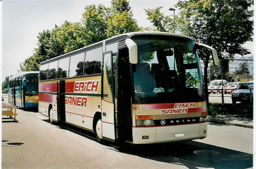 (054'304) - Saner, Laufen - Nr. 16/SO 21'633 - Setra am 1. Juli 2002 bei der Schifflndte Thun