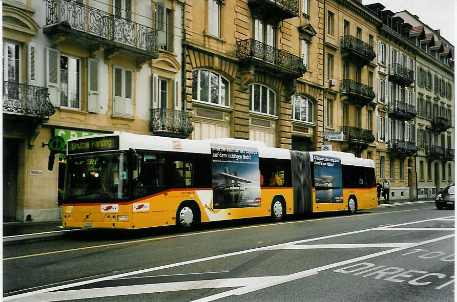 (054'337) - PTT-Regie - P 27'002 - Volvo am 13. Juli 2002 in Neuchtel, Expo.02