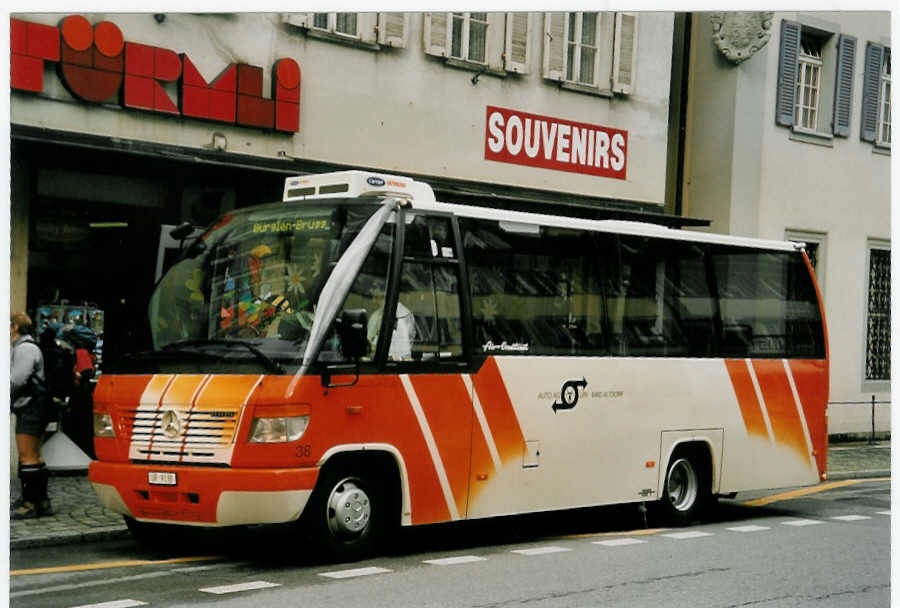 (054'519) - AAGU Altdorf - Nr. 38/UR 9138 - Mercedes/Auwrter am 22. Juli 2002 in Altdorf, Telldenkmal