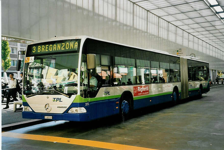 (054'703) - TPL Lugano - Nr. 25/TI 207'016 - Mercedes am 22. Juli 2002 in Lugano, Centro