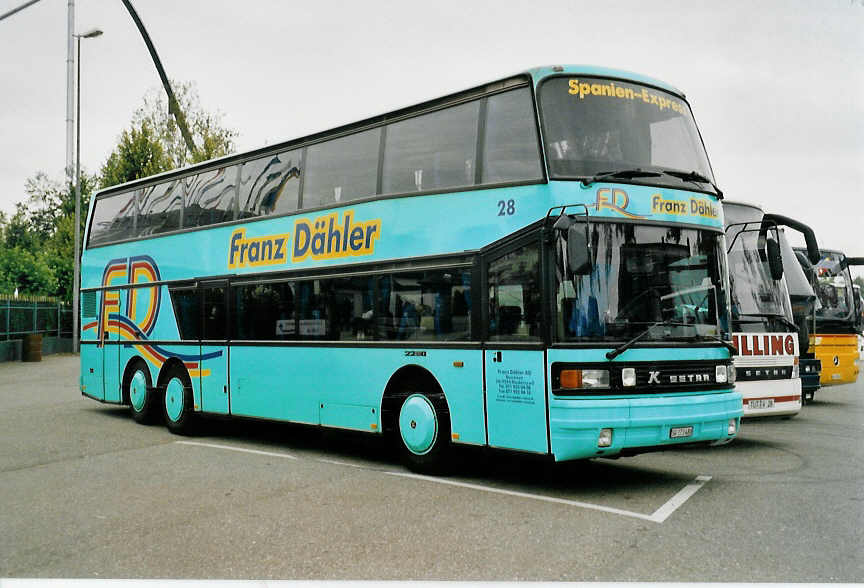 (055'001) - Aus der Schweiz: Dhler, Niederuzwil - Nr. 28/SG 173'480 - Setra am 25. Juli 2002 in Rust, Europapark