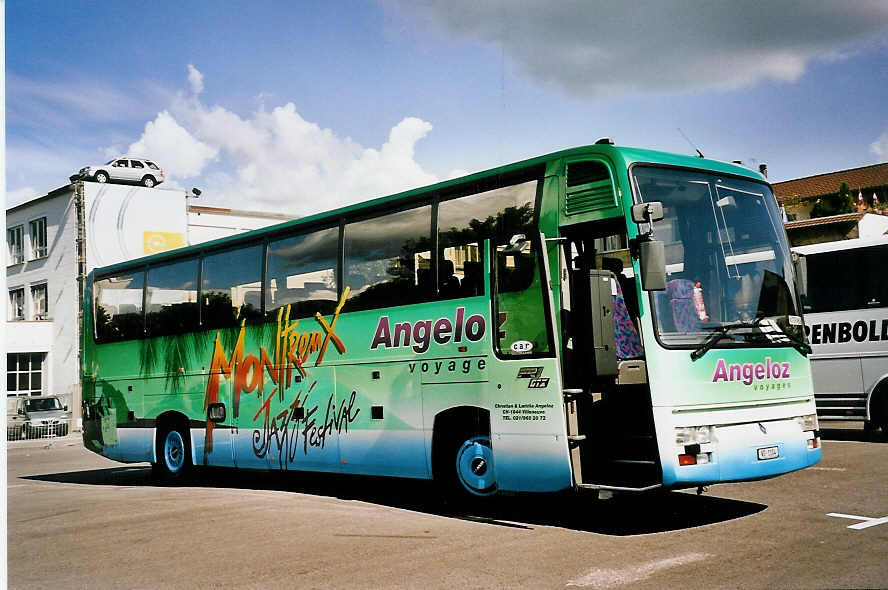 (055'533) - Angeloz, Villeneuve - VD 1104 - Renault am 28. August 2002 in Biel, Terminal B