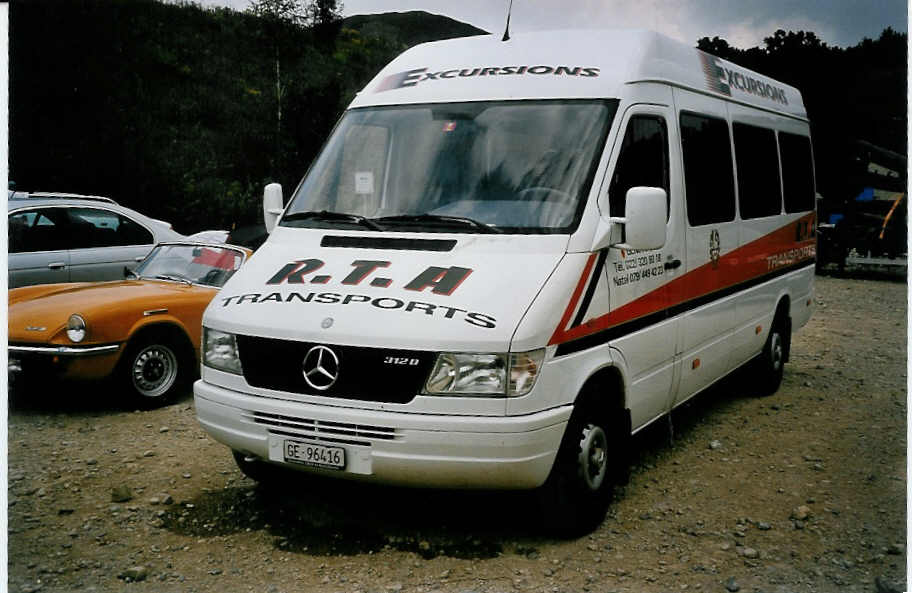 (055'815) - R.T.A, Genve - GE 96'416 - Mercedes am 31. August 2002 in Niederbipp, Saurertreffen