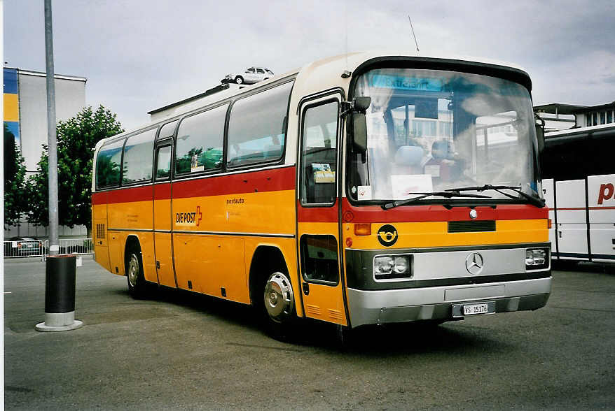 (055'832) - Anthamatten, Saas-Almagell - VS 15'176 - Mercedes am 31. August 2002 in Biel, Terminal B