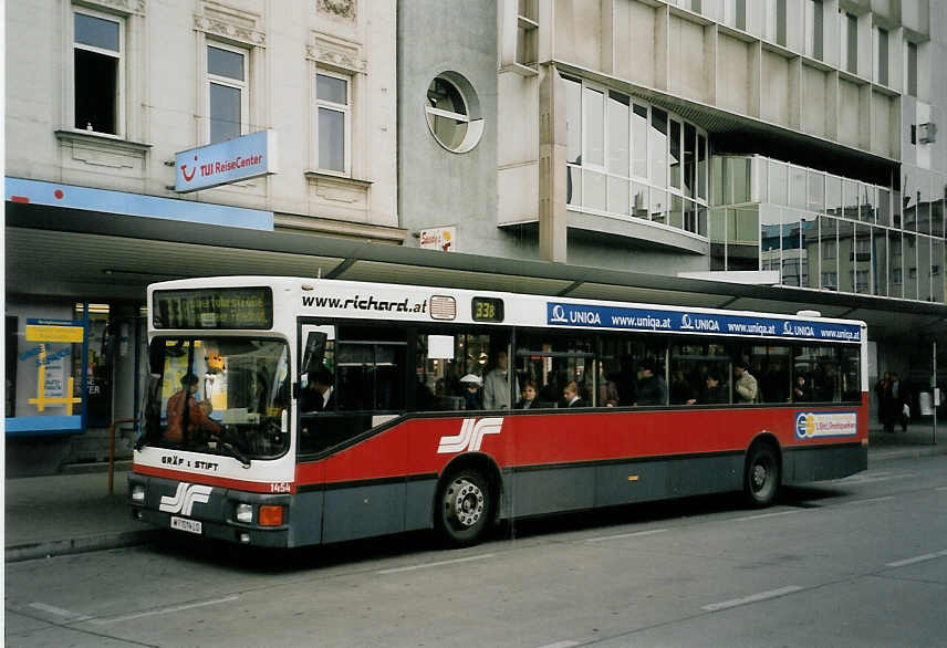 (056'810) - Dr. Richard - Nr. R1454/W 1014 LO - Grf&Stift am 10. Oktober 2002 in Wien, Floridsdorf