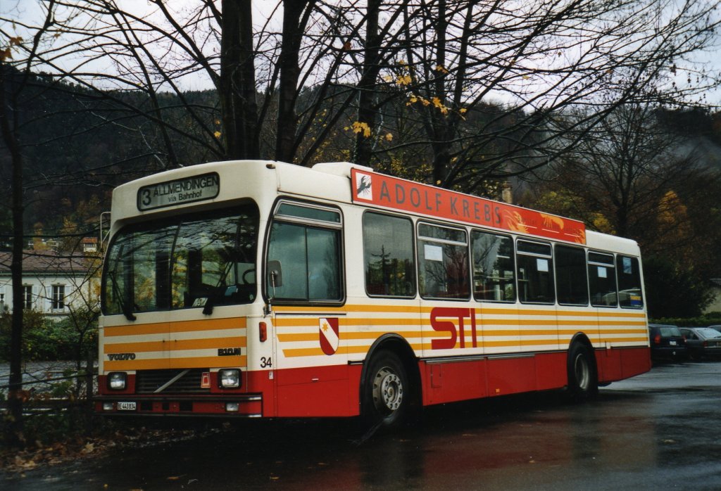 (057'134) - STI Thun - Nr. 34/BE 443'834 - Volvo/R&J (ex SAT Thun Nr. 34) am 3. November 2002 bei der Schifflndte Thun