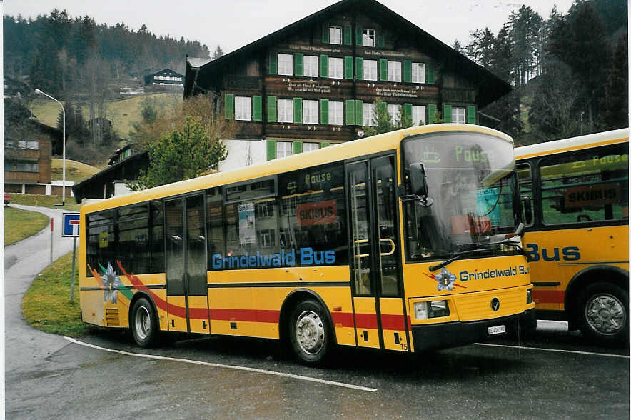 (057'925) - AVG Grindelwald - Nr. 15/BE 416'282 - Vetter am 28. Dezember 2002 in Grindelwald, Car-Terminal