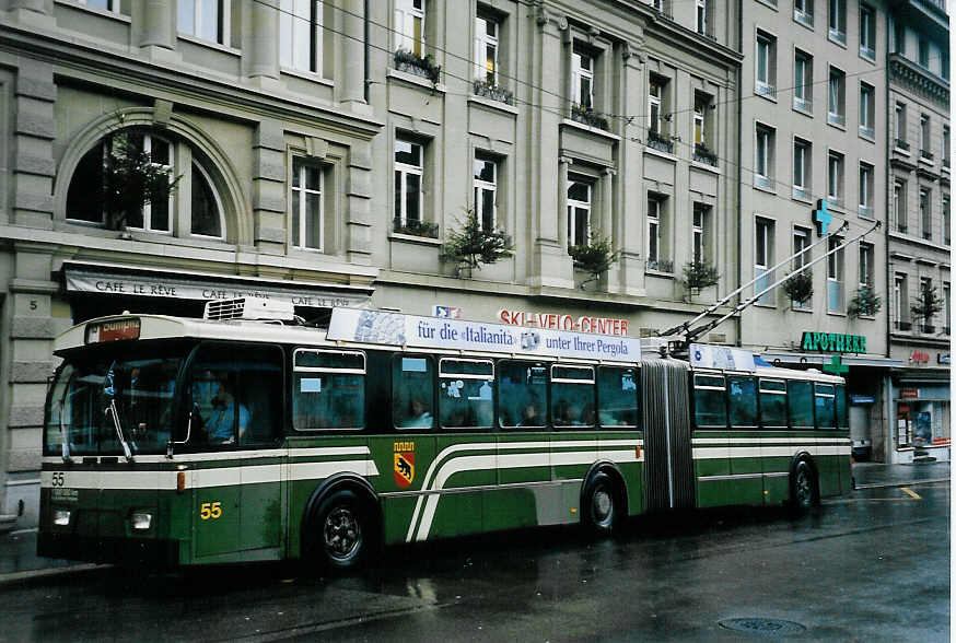 (058'201) - SVB Bern - Nr. 55 - FBW/Gangloff Gelenktrolleybus am 31. Dezember 2002 in Bern, Hirschengraben