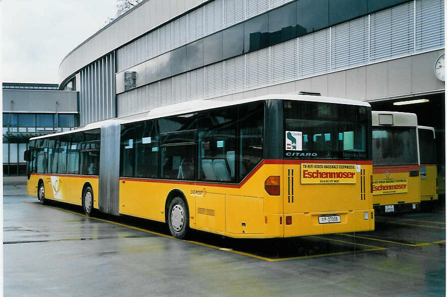 (058'210) - PTT-Regie - P 27'008 - Mercedes am 31. Dezember 2002 in Bern, Postautostation