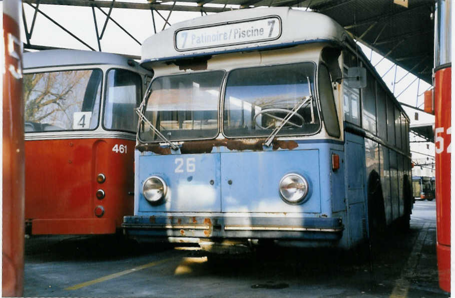 (058'224) - TC La Chaux-de-Fonds (AGMT) - Nr. 26 - Saurer/Haag Trolleybus (ex TPG Genve Nr. 801 + 1) am 1. Januar 2003 in Genve, Dpt TPG