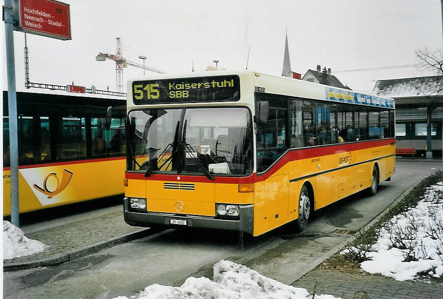 (058'837) - ASN Stadel - ZH 4652 - Mercedes am 20. Februar 2003 beim Bahnhof Blach