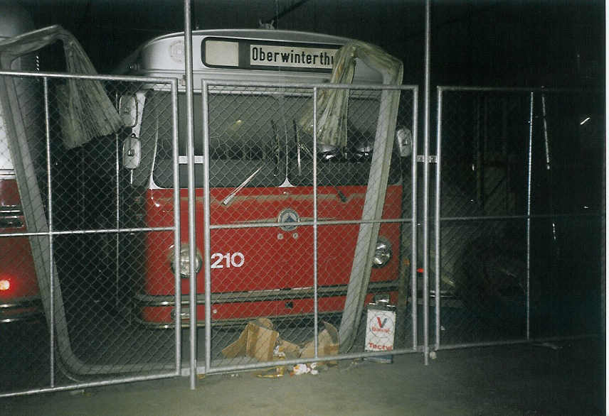 (059'009) - VW Winterthur - Nr. 210 - Saurer/Tscher am 20. Februar 2003 in Winterthur, Depot Grzefeld