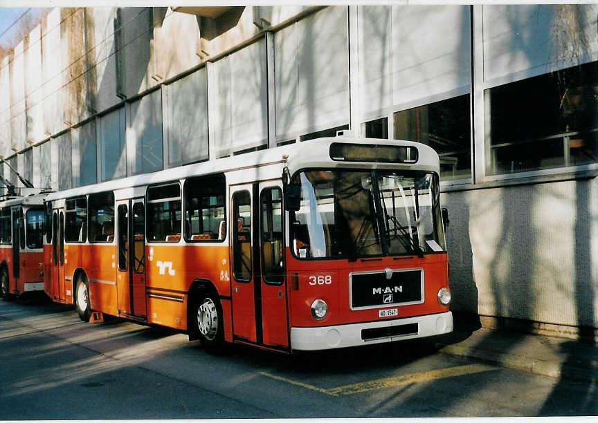 (059'305) - TL Lausanne - Nr. 368/VD 1547 - MAN am 16. Mrz 2003 in Lausanne, Dpt Borde