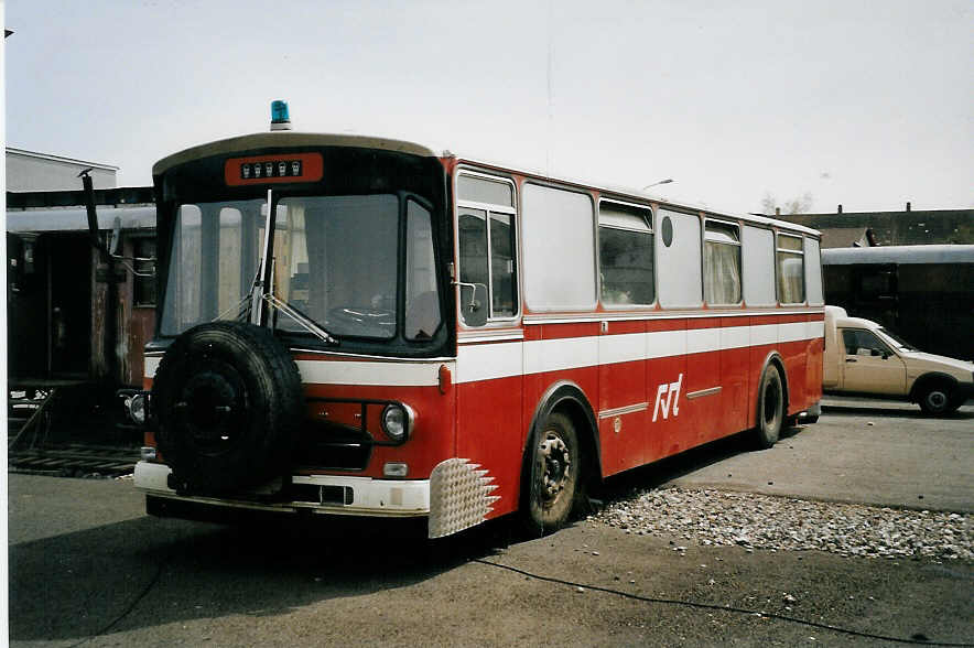 (059'709) - ??? - Nr. 4 - Mercedes (ex RVT La Chaux-de-Fonds Nr. 4) am 14. April 2003 in Biel