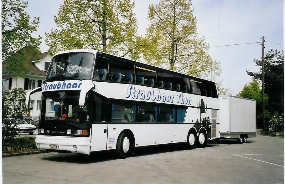 (060'016) - Straubhaar, Thun - Nr. 3/BE 206'633 - Setra am 25. April 2003 in Thun, Grabengut