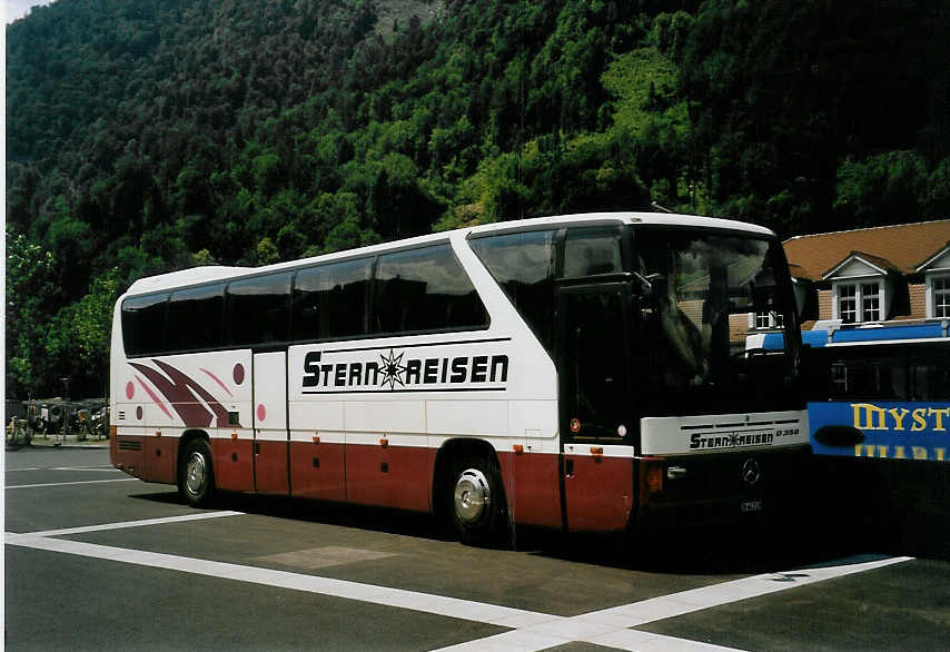 (060'708) - Stern, Dietikon - ZH 643'139 - Mercedes am 16. Juni 2003 beim Bahnhof Interlaken Ost