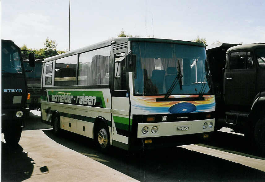 (060'731) - Schneider, Ermenswil - SG 247'549 - Menarini-Iveco (ex Nr. 5) am 21. Juni 2003 in Hinwil, AMP