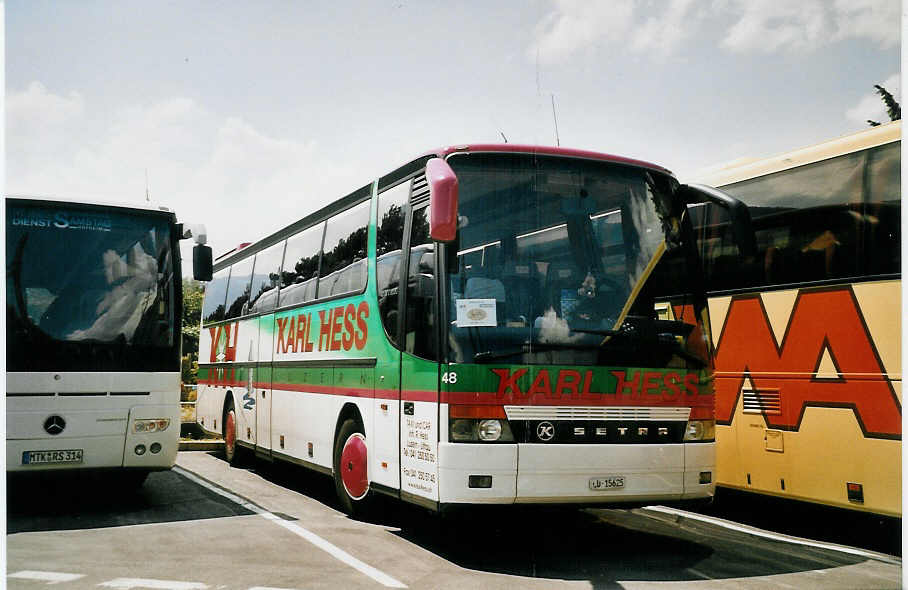 (061'317) - Hess K., Luzern - Nr. 48/LU 15'625 - Setra am 7. Juli 2003 beim Bahnhof Interlaken West