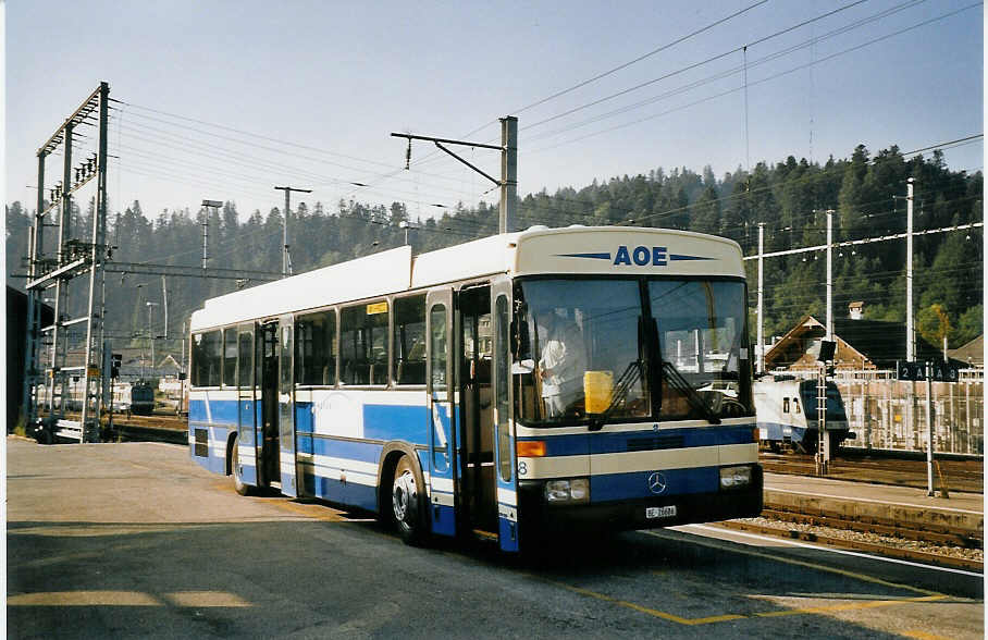 (061'324) - AOE Langnau - Nr. 8/BE 26'686 - Mercedes/R&J am 13. Juli 2003 beim Bahnhof Langnau