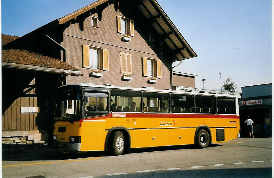 (061'329) - Schnider, Schpfheim - LU 15'754 - NAW/R&J am 13. Juli 2003 beim Bahnhof Schpfheim