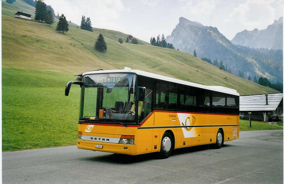 (061'535) - Spring, Schwenden - BE 26'671 - Setra am 14. Juli 2003 in Grimmialp, Hotel Spillgerten