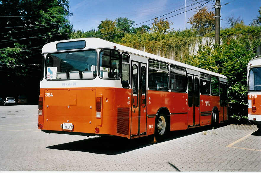 (062'530) - TL Lausanne - Nr. 364/VD 1543 - MAN am 4. August 2003 in Lausanne, Dpt Borde