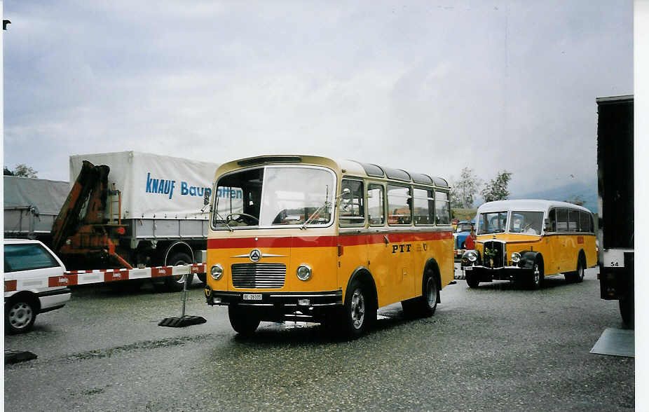 (063'012) - Schmid, Thrishaus - Nr. 9/BE 26'105 - Saurer/R&J (ex Geiger, Adelboden Nr. 9) am 30. August 2003 in Niederbipp, Saurertreffen