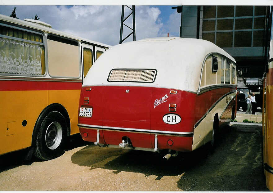 (063'021) - Guggenbhl, Wettswil - ZH 308'723 - Berna/R&J (ex VB Biel Nr. 110; ex VB Biel Nr. 10) am 30. August 2003 in Niederbipp, Saurertreffen