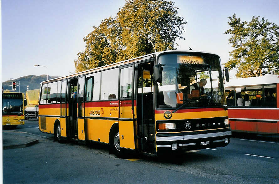 (063'205) - Wyss, Boningen - SO 21'793 - Setra am 3. September 2003 beim Bahnhof Olten